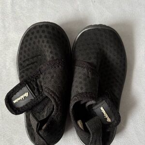 Amazon Black Kids Water Shoes Slip-On with Hook Strap